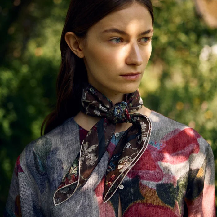 Eliza Scarf - Light Small