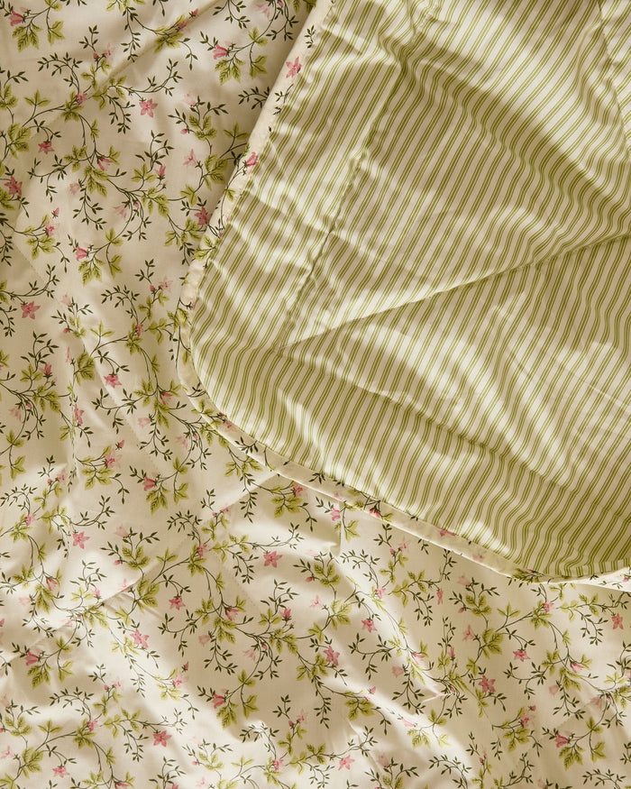 Foxford Dainty Lily Reversible Quilt