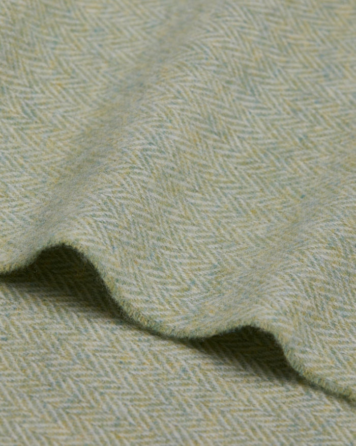 Foxford Extra-Large Lambswool Throw- Green