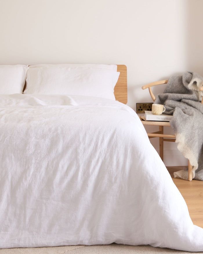 Foxford White Pure Linen Duvet Set